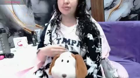 lilimini online show from July 15, 2026, 9:31 pm