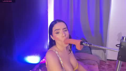 Snapshot of lilirouse chatting on April 25, 2026, 1:41 pm lilirouse online show from April 25, 2026, 1:41 pm