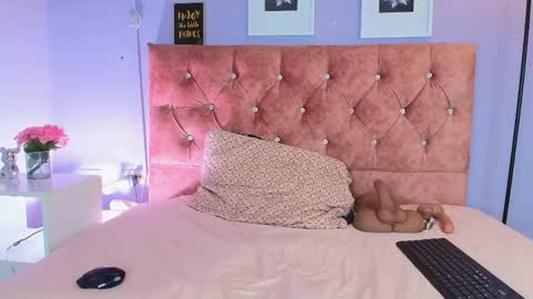 Snapshot of lilirousee chatting on May 29, 2026, 7:56 pm lilirousee online show from May 29, 2026, 7:56 pm