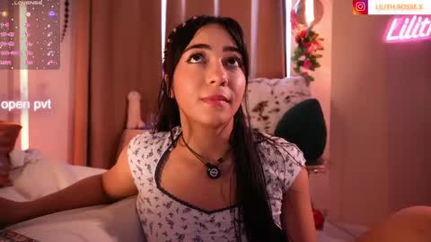Snapshot of lilith__rosse chatting on April 28, 2026, 7:52 pm Lilith Rosse online show from April 28, 2026, 7:52 pm