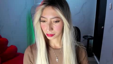 lilith cooper20 online show from October 22, 2025, 10:20 pm