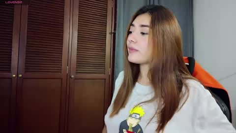 Snapshot of lilith_cruzz chatting on November 4, 2025, 3:49 am Lilith online show from November 4, 2025, 3:49 am