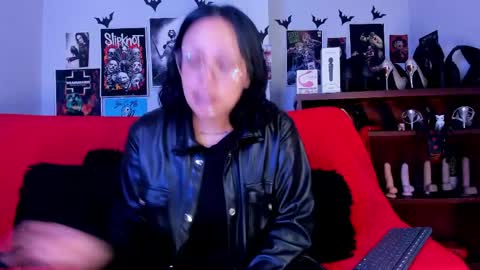 Snapshot of lilith_deveraux_ chatting on June 4, 2026, 3:51 pm MISTRESS LILITH online show from June 4, 2026, 3:51 pm