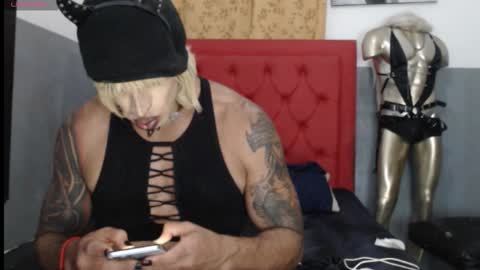 lilith_dhorn1 online show from October 21, 2025, 1:50 am