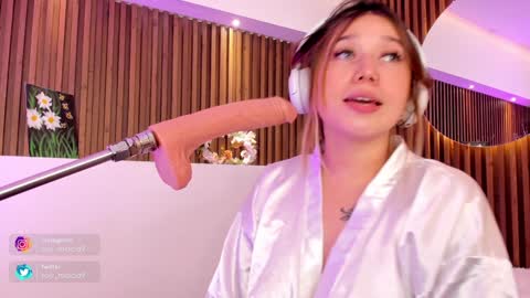 Snapshot of lilith_gray9 chatting on December 21, 2024, 9:55 am Lilith Gray online show from December 21, 2024, 9:55 am