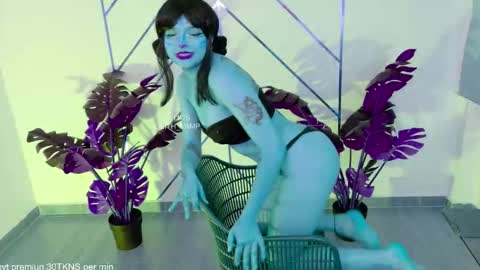 LILITH 200 LIKES   Thursday Clown Costume M online show from November 27, 2025, 10:12 pm