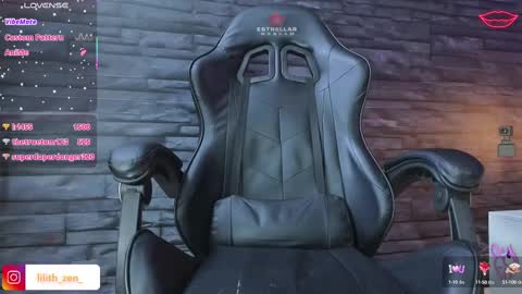 Snapshot of lilith_zen chatting on February 28, 2025, 9:25 am LILITH ZEN online show from February 28, 2025, 9:25 am