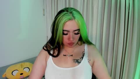 Snapshot of lilith_zenith20 chatting on December 1, 2025, 4:17 am Lilith online show from December 1, 2025, 4:17 am