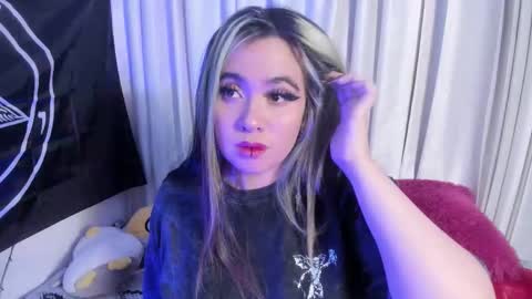 Snapshot of lilith_zenith20 chatting on February 21, 2026, 3:40 am Lilith online show from February 21, 2026, 3:40 am