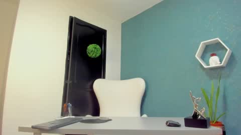 swetty lilith  online show from February 8, 2025, 1:00 am