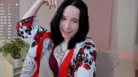 Snapshot of lilithlunna chatting on October 19, 2025, 10:10 pm Lilith online show from October 19, 2025, 10:10 pm