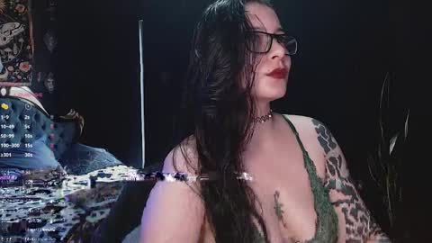 Snapshot of lilithmystic01 chatting on April 20, 2026, 2:09 pm lilithmystic01 online show from April 20, 2026, 2:09 pm