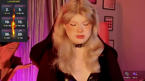Snapshot of lilithnelson chatting on April 24, 2026, 2:36 am LilithNelson online show from April 24, 2026, 2:36 am
