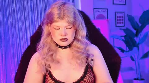 Snapshot of lilithnelson chatting on April 28, 2026, 2:21 am LilithNelson online show from April 28, 2026, 2:21 am