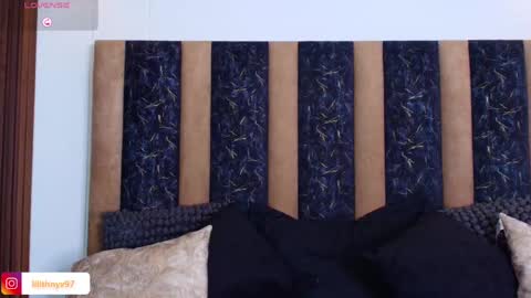 lilithnyx_x online show from May 21, 2026, 3:30 pm