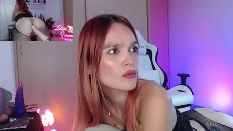 Snapshot of lilithqueen1 chatting on October 10, 2025, 1:59 am La pelirroja online show from October 10, 2025, 1:59 am