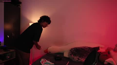 Snapshot of lilithrose_2 chatting on September 26, 2025, 5:11 am lilithrose_2 online show from September 26, 2025, 5:11 am