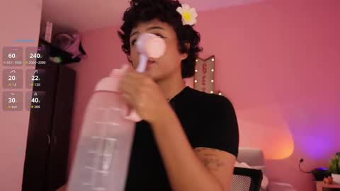 lilithrose_2 online show from November 11, 2025, 3:56 pm