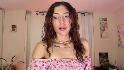 Lele online show from May 20, 2026, 4:07 am