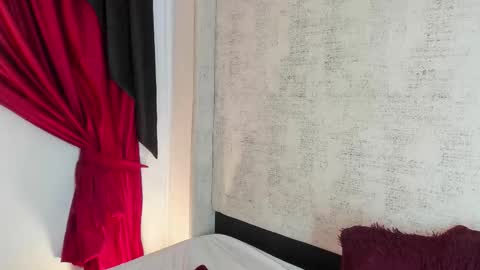 Snapshot of lilithsteinberg chatting on November 24, 2025, 7:46 pm jessi 3 online show from November 24, 2025, 7:46 pm