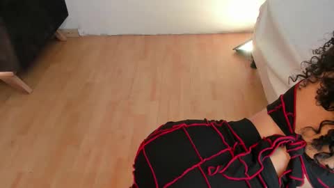 Snapshot of lilithsteinberg chatting on November 29, 2025, 7:28 pm jessi 3 online show from November 29, 2025, 7:28 pm