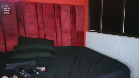 Snapshot of lilithvibe__ chatting on February 18, 2026, 6:37 pm LILITH online show from February 18, 2026, 6:37 pm