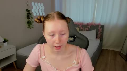  Lili Tiny  GMT2 3-10AM  MonTueWedThuSat online show from July 23, 2026, 1:41 am