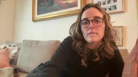 lilldaddysgirl online show from February 3, 2026, 8:03 pm