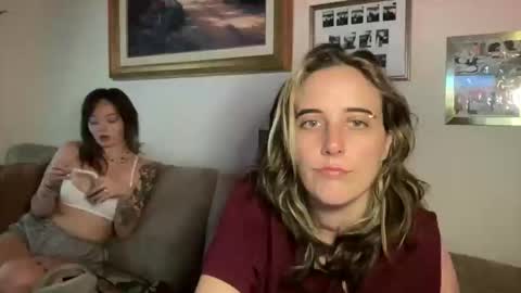 lilldaddysgirl online show from February 11, 2026, 4:56 pm