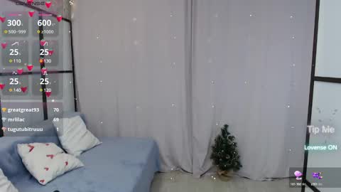 Snapshot of lillian_clark7 chatting on January 13, 2025, 11:41 am Lillian online show from January 13, 2025, 11:41 am