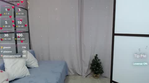 Snapshot of lillian_clark7 chatting on January 15, 2025, 6:54 am Lillian online show from January 15, 2025, 6:54 am