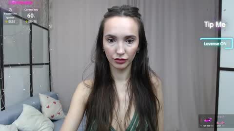 Snapshot of lillian_clark7 chatting on February 13, 2025, 8:17 am Lillian online show from February 13, 2025, 8:17 am