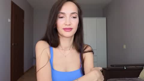 Snapshot of lillian_clark7 chatting on September 24, 2025, 7:01 am Lillian online show from September 24, 2025, 7:01 am