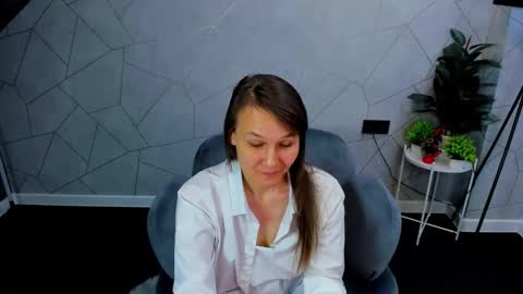Snapshot of lillian_white1 chatting on December 18, 2024, 11:34 am lillian_white1 online show from December 18, 2024, 11:34 am