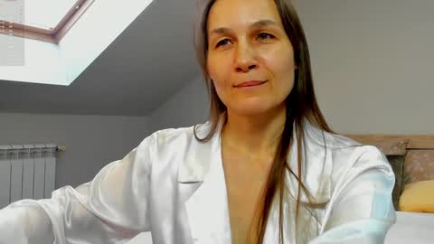 Snapshot of lillian_white1 chatting on February 12, 2025, 8:16 am lillian_white1 online show from February 12, 2025, 8:16 am