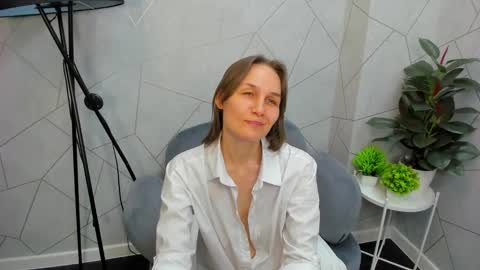 Snapshot of lillian_white1 chatting on March 11, 2025, 1:34 pm lillian_white1 online show from March 11, 2025, 1:34 pm