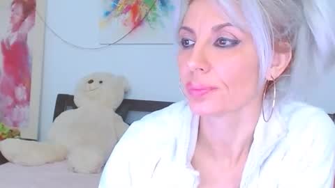 Snapshot of lillianasara chatting on January 31, 2026, 10:52 pm Lara online show from January 31, 2026, 10:52 pm