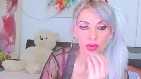 Snapshot of lillianasara chatting on March 18, 2026, 7:39 pm Lara online show from March 18, 2026, 7:39 pm