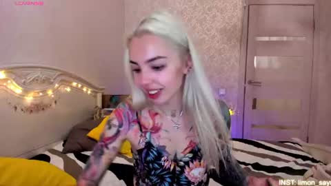 Snapshot of lillimooore chatting on June 29, 2026, 4:08 am LilliMoore online show from June 29, 2026, 4:08 am