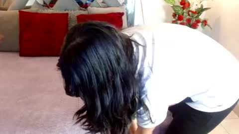Snapshot of lilly_foxxy chatting on August 1, 2026, 11:42 am online show from August 1, 2026, 11:42 am