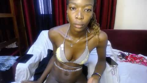 Snapshot of lilly_freak chatting on September 30, 2025, 7:13 am Des online show from September 30, 2025, 7:13 am