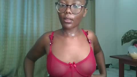 Snapshot of lilly_innocent_ chatting on March 28, 2026, 10:15 am lilly online show from March 28, 2026, 10:15 am