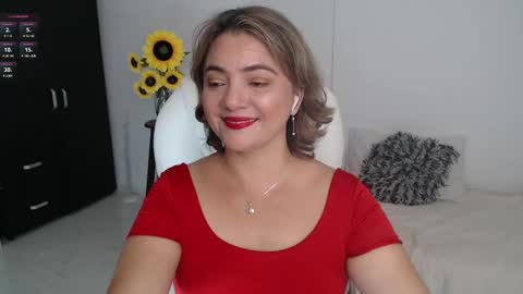 Lilly online show from February 6, 2025, 1:32 pm