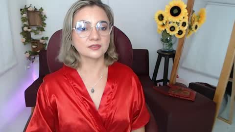 Snapshot of lilly_milf chatting on May 30, 2026, 4:26 pm Lilly online show from May 30, 2026, 4:26 pm