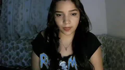 Snapshot of lilly_ocean22 chatting on January 19, 2026, 7:01 am Sey - Lilly online show from January 19, 2026, 7:01 am