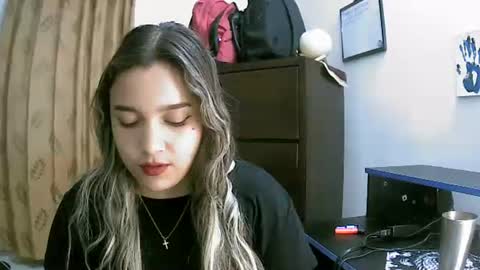 Sey - Lilly  online show from April 14, 2026, 8:09 am