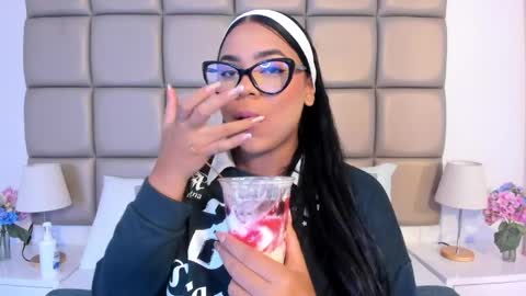 Lilly  online show from April 24, 2026, 3:31 am