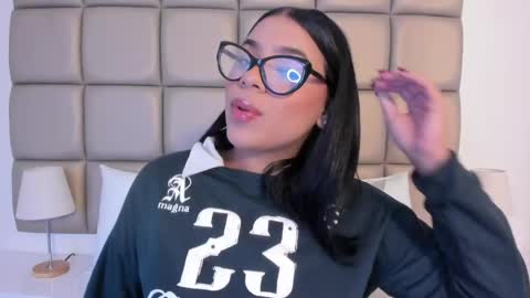 Lilly  online show from May 14, 2026, 3:13 am