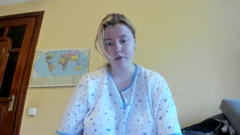 Lilly Depp online show from October 22, 2025, 11:54 am