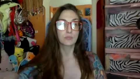 hi guys im back on here 3 online show from March 5, 2026, 6:37 pm